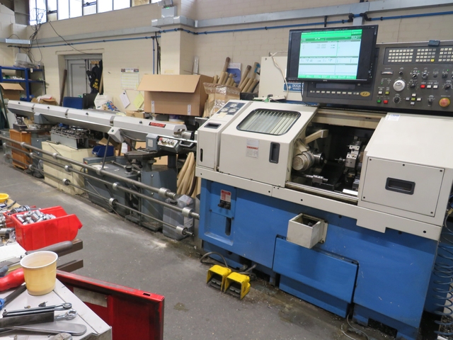 Hyundai HiT8S CNC Lathe (1998)