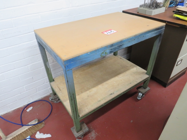 Mobile Trolley 900mm x 560mm & MobileTrolley