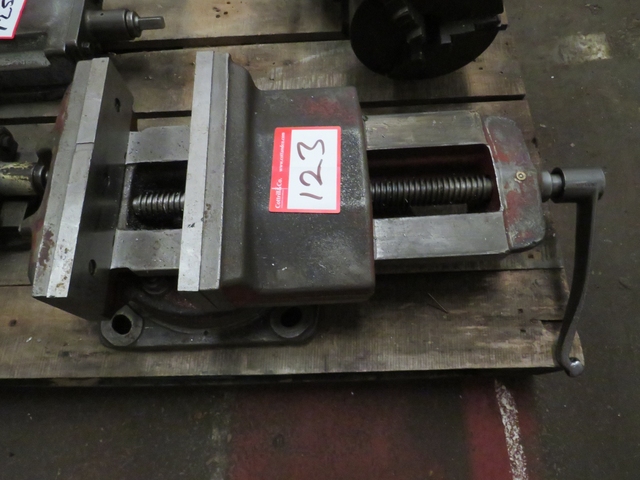 10” Swivel Machine Vice