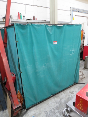Qty of Welding Screens