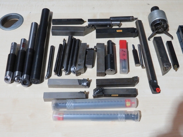 Qty of Carbide Tip Holders and Boring Bars