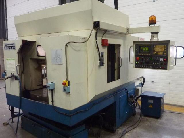 Daewoo ACE-V35 3-Axis Twin Pallet Vertical Machining Centre