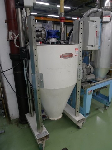 Nastri-Moretto Material Hopper Dryer Loader