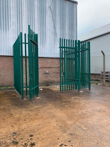 3 Sided Compound with Gates