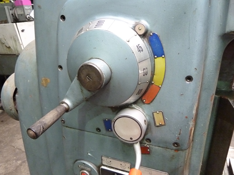 Ajax Vertical Milling Machine