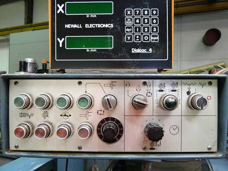 Jones & Shipman 1074 Production/ Toolroom Grinding Machine