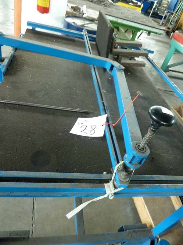 Pantograph Type Cutting Bench