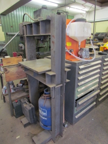 Hydraulic Dowty Workshop Press