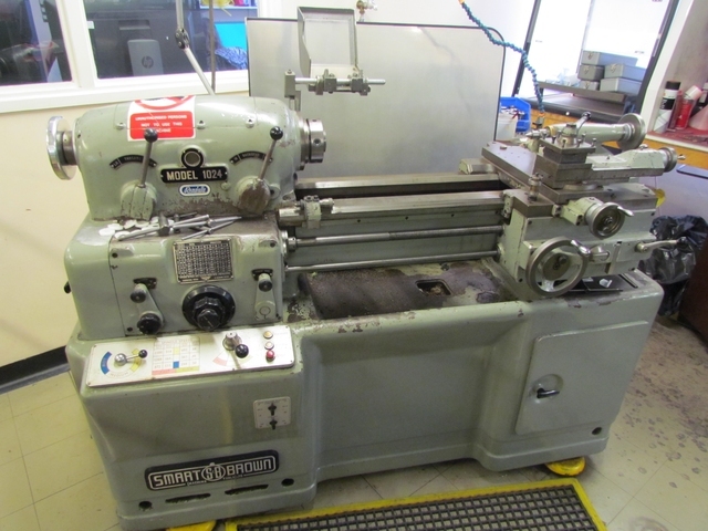 Smart & Brown Model 1024 Lathe