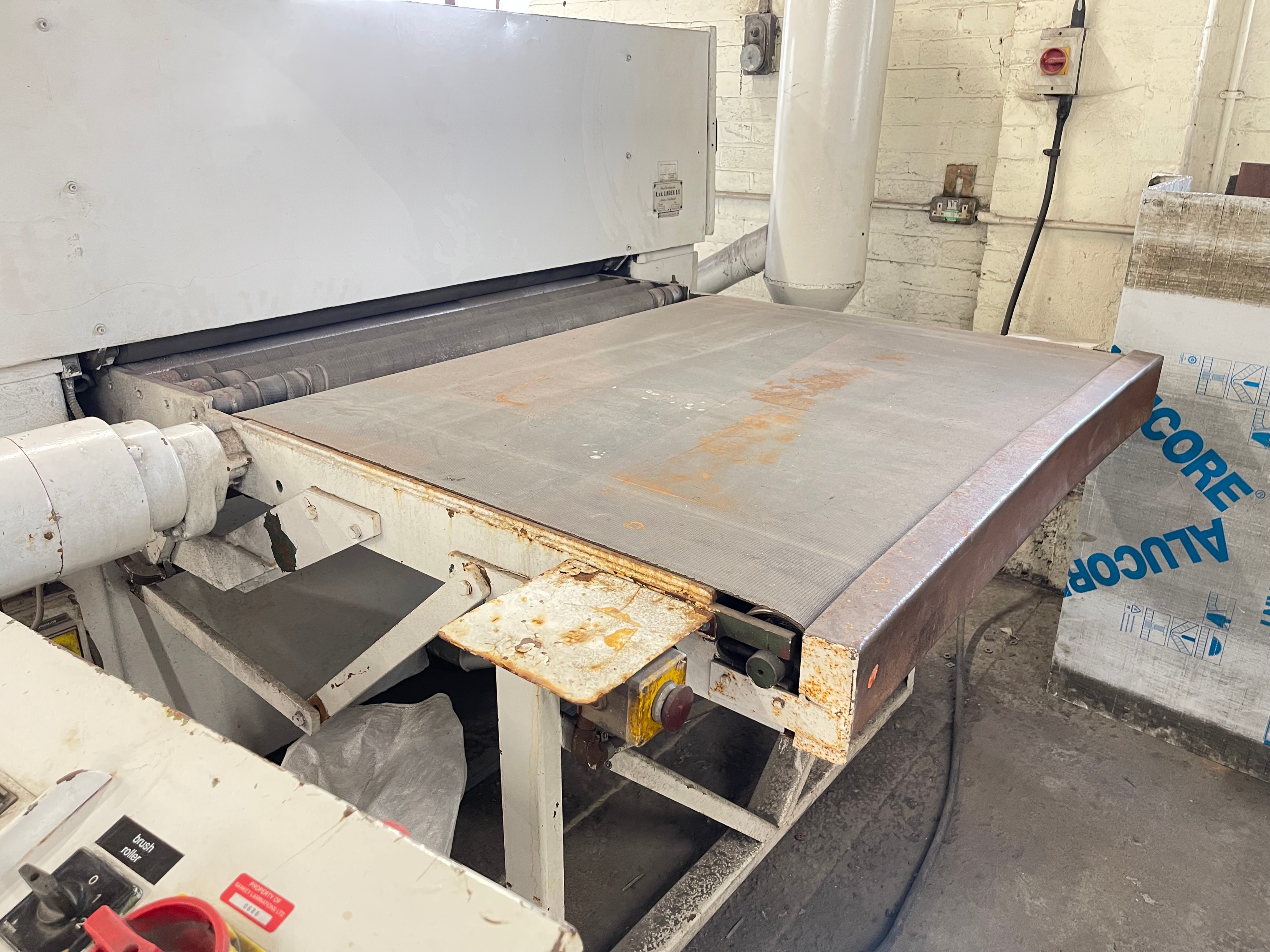 Linden MO/D-1300, Incl. Various Linishing Belts
