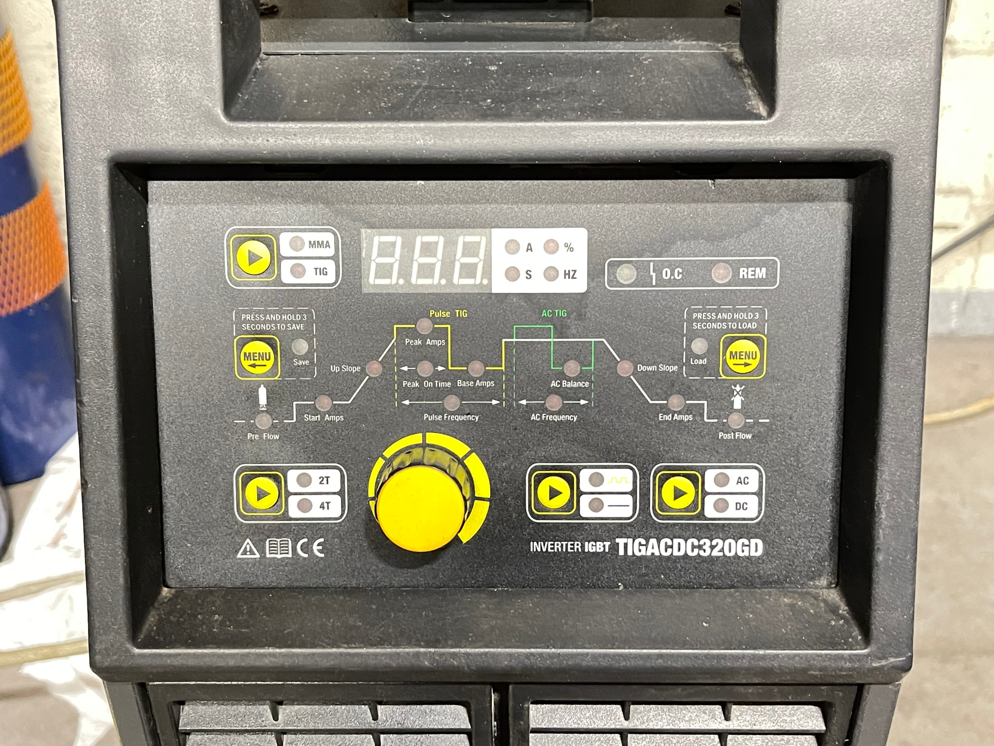 Weldfast Cros-Arc TIGACDC320GD Tig Welder