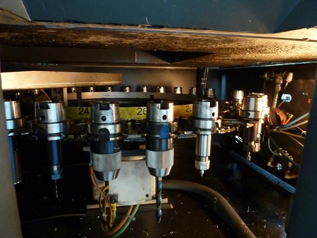 Mikron VCP800 Vertical Machining Centre