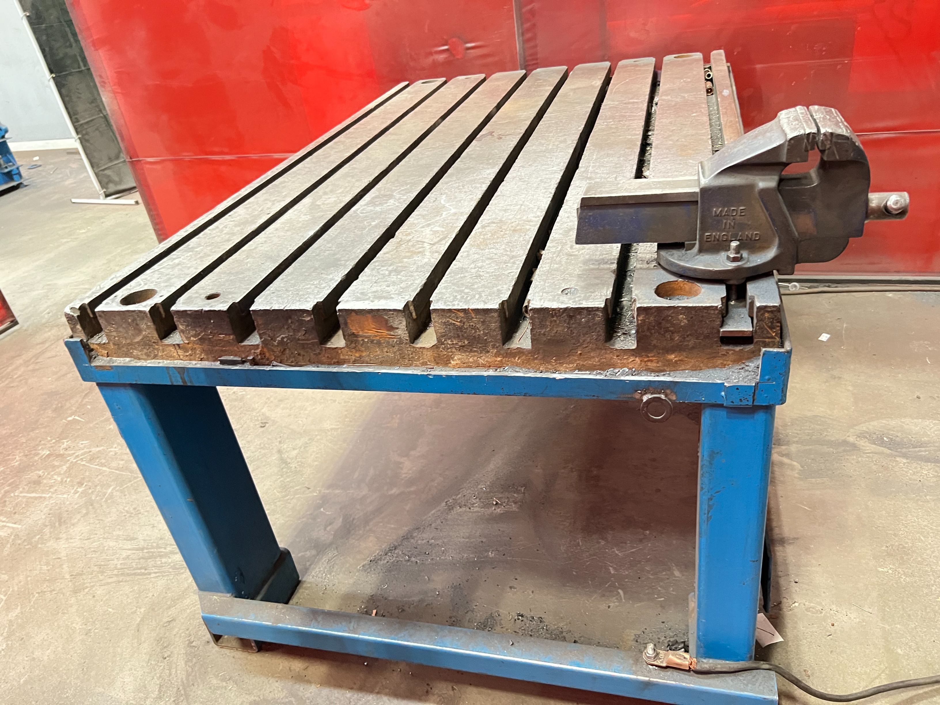 Tee Slotted Block 1800mm x 1200mm Floor Height 900mm