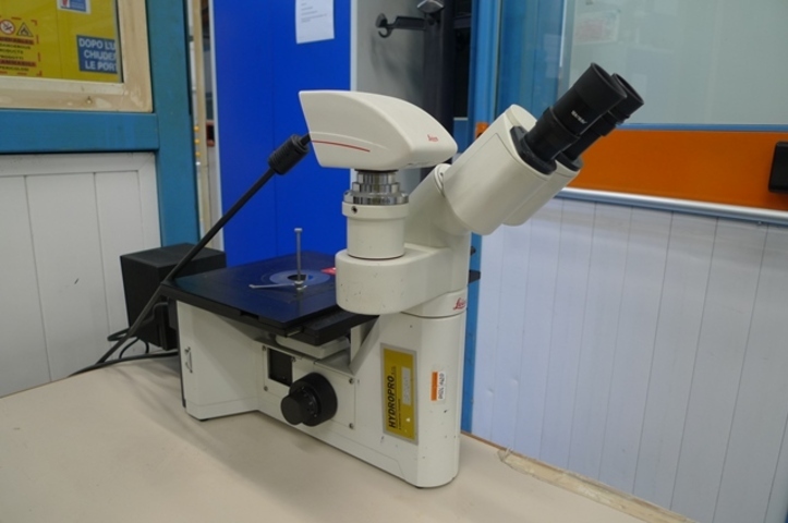 Leica DMILM, Inverted Microscope