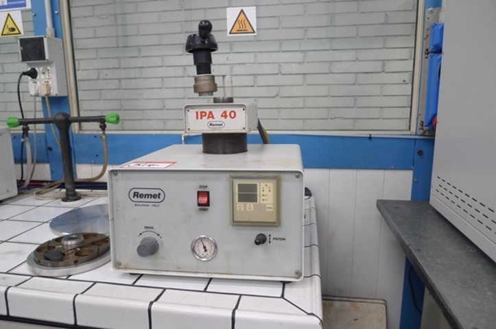 Remet IPA 40 Mounting Press (2001) 50kg