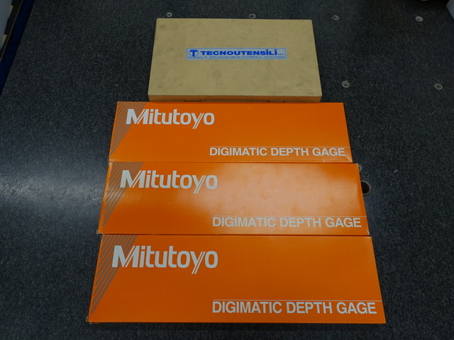 Mitutoyo Digital depth gauges