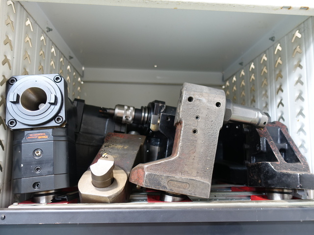 Assorted CNC tool holders, 50mm straight shank turret tool holders