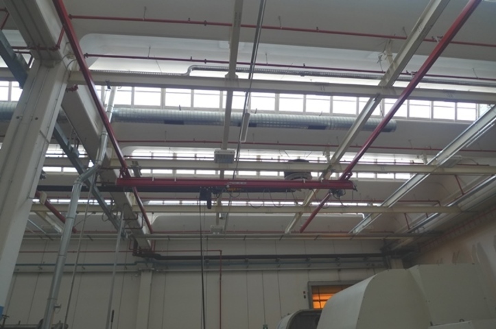 Demag Chain hoists with KBK monorail systems