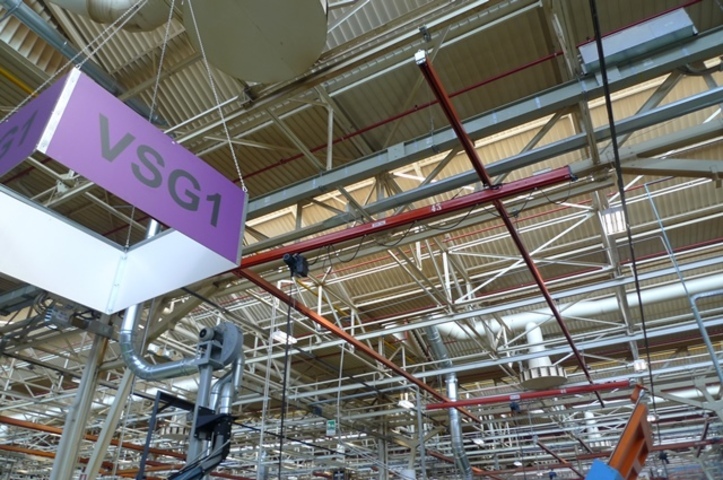 Demag Chain hoists with KBK monorail systems