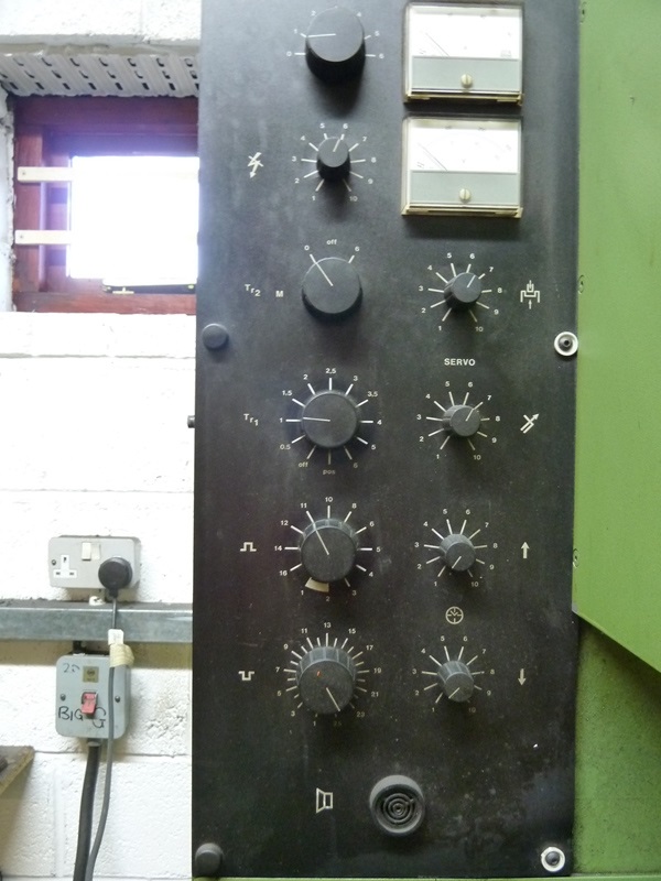 Mecrode Model Minor Die Sinking Electro Discharge Machine