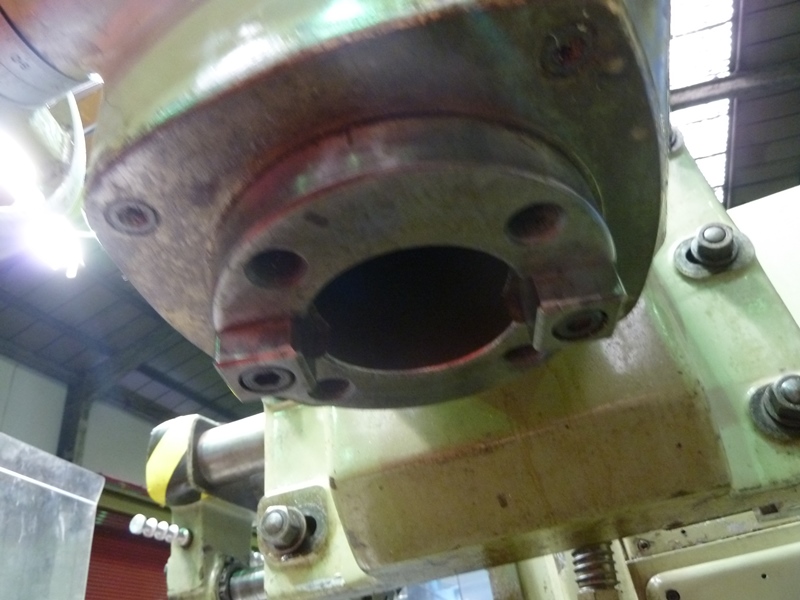 Kearney and Trecker Milwaukee 307 S-12 Horizontal Milling Machine