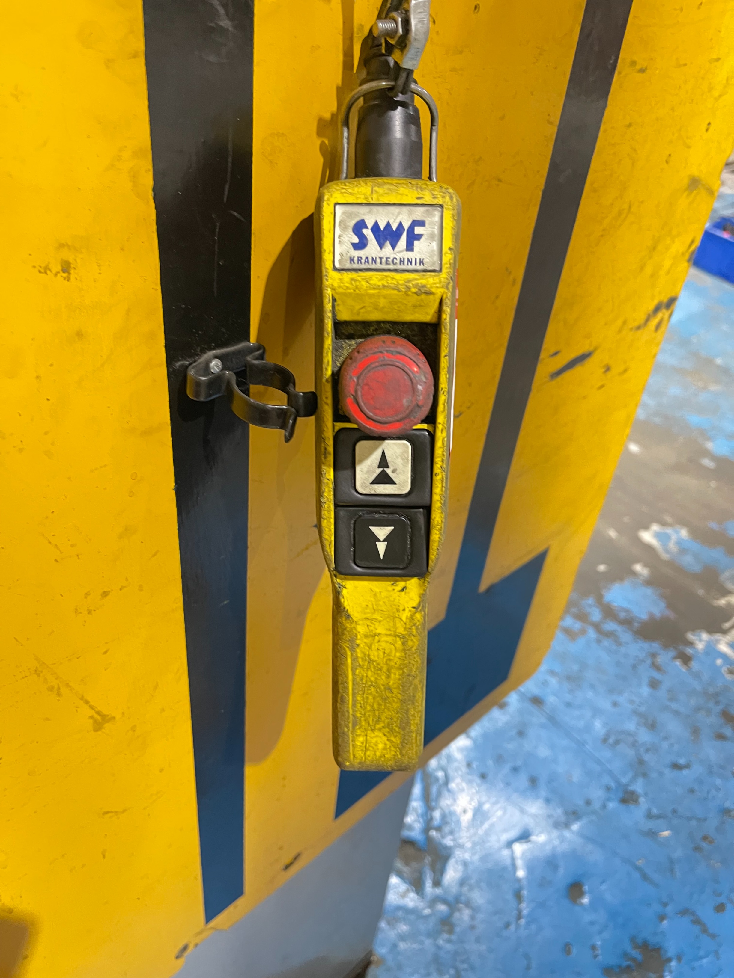 Overhead Beam with SWF Chainster