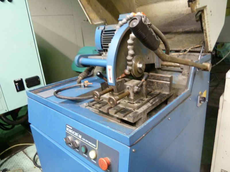 Metkon Robocut-M Cut off Machine