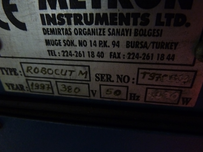 Metkon Robocut-M Cut off Machine