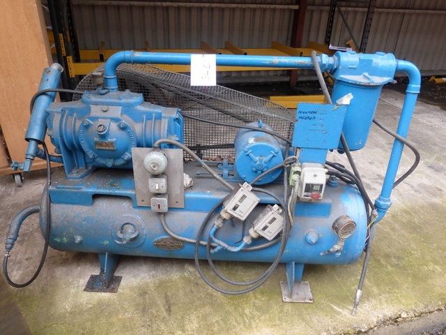 Lacy Herbert Receiver Mounted Air Compressor