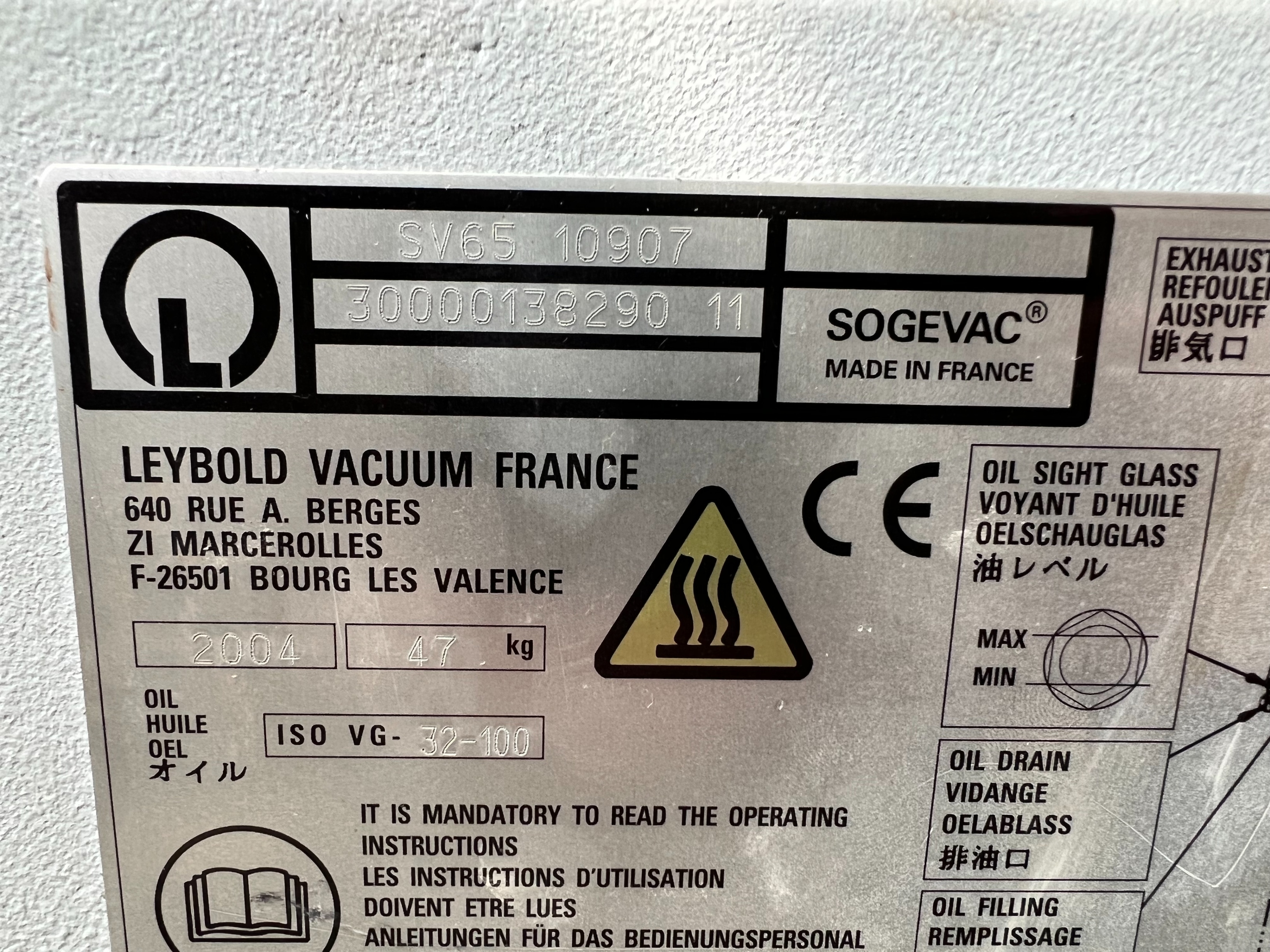 Leybold SV65 10907 Vacuum Pump