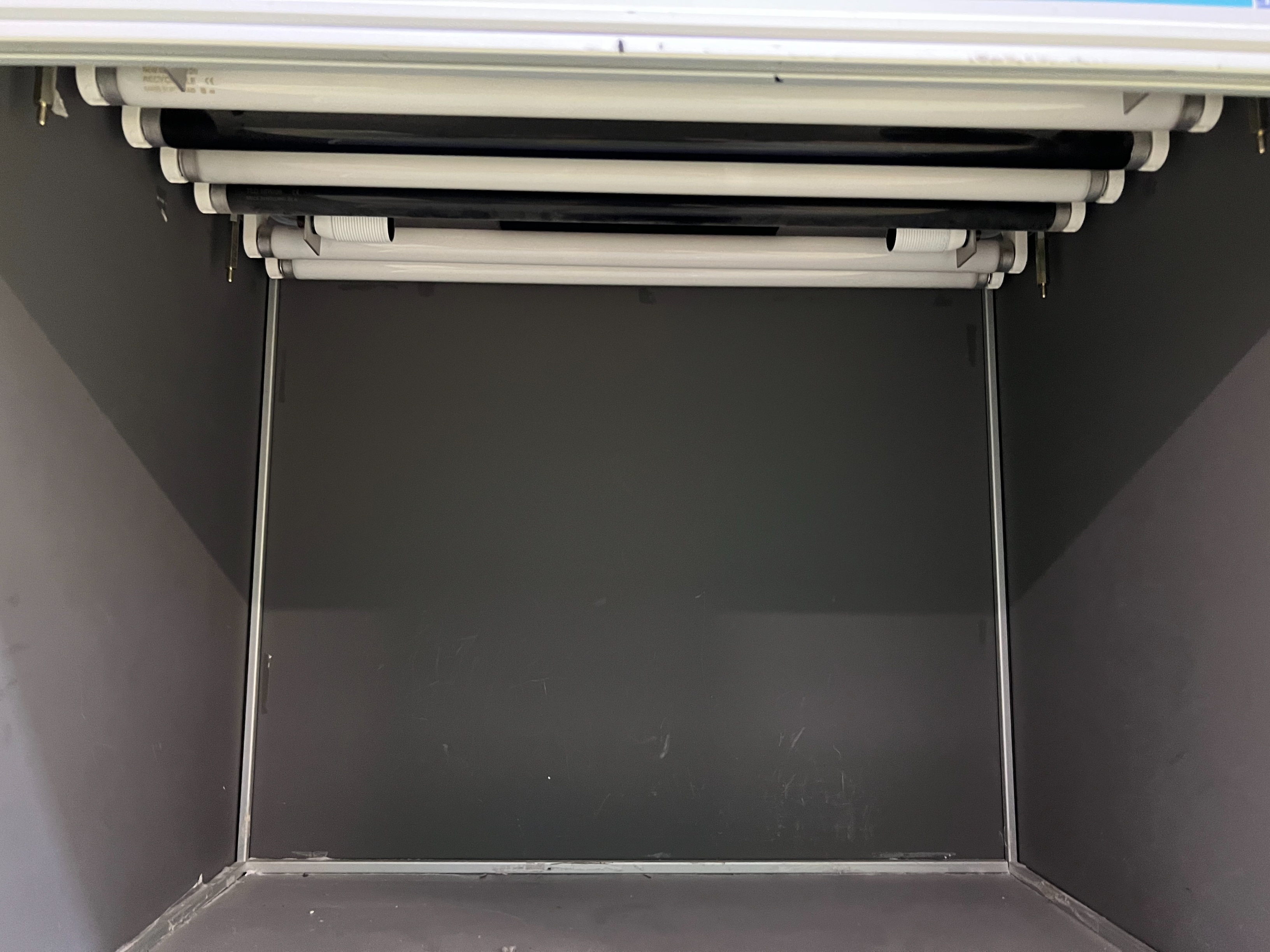 Erichsen 425MC Matchmaster UV Light Enclosure