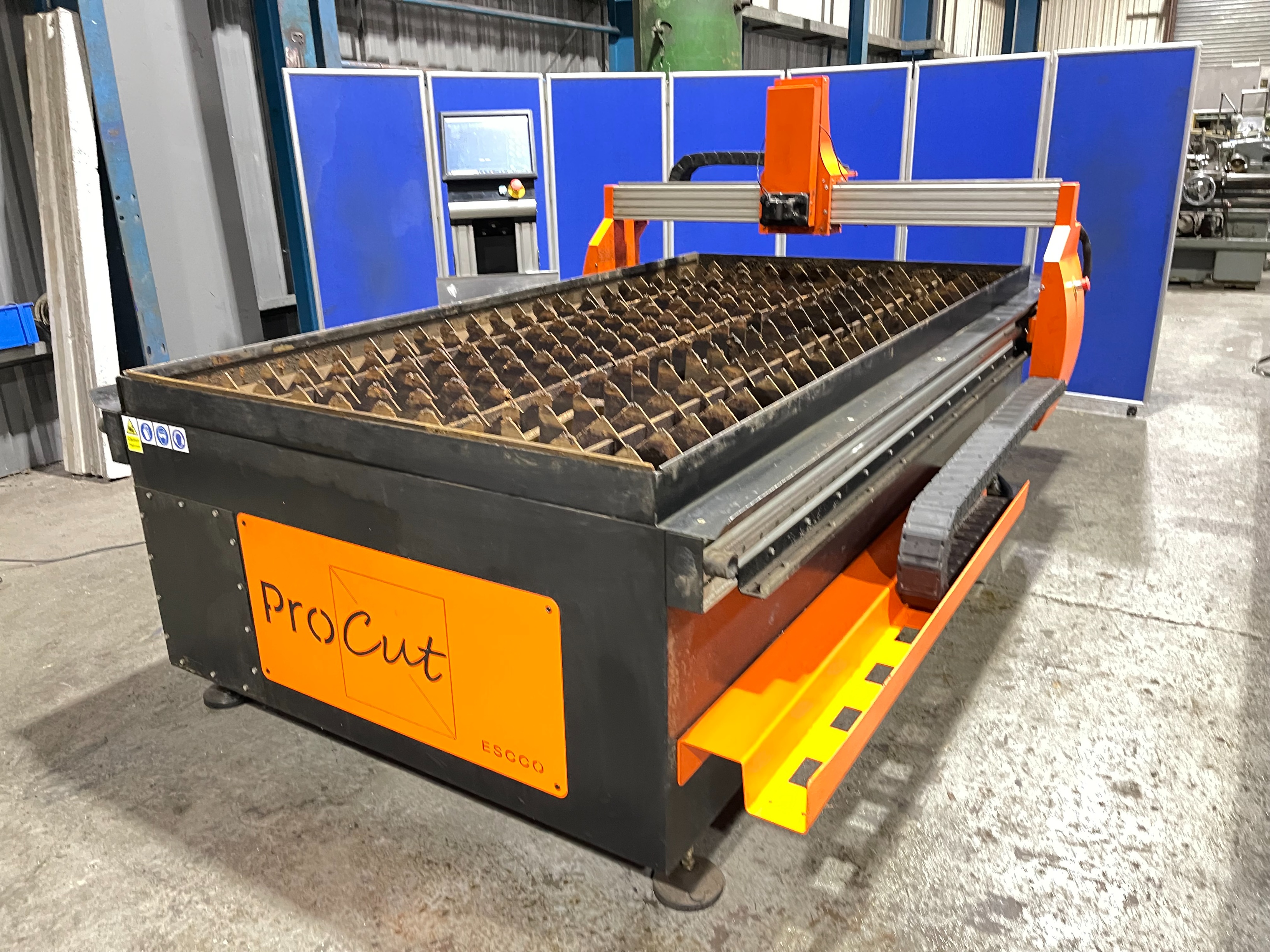 Escco Procut 840 (8ft x 4ft) Robotic CNC Cutting Table Package