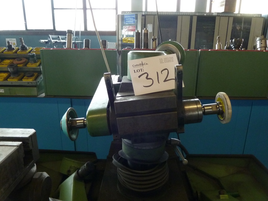 UTMA LC.35-S Tool and Cutter Grinder
