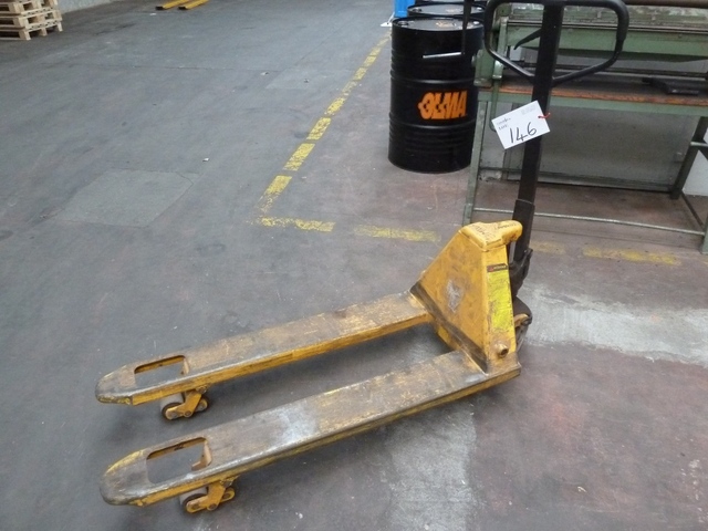 2500kg Pallet Truck