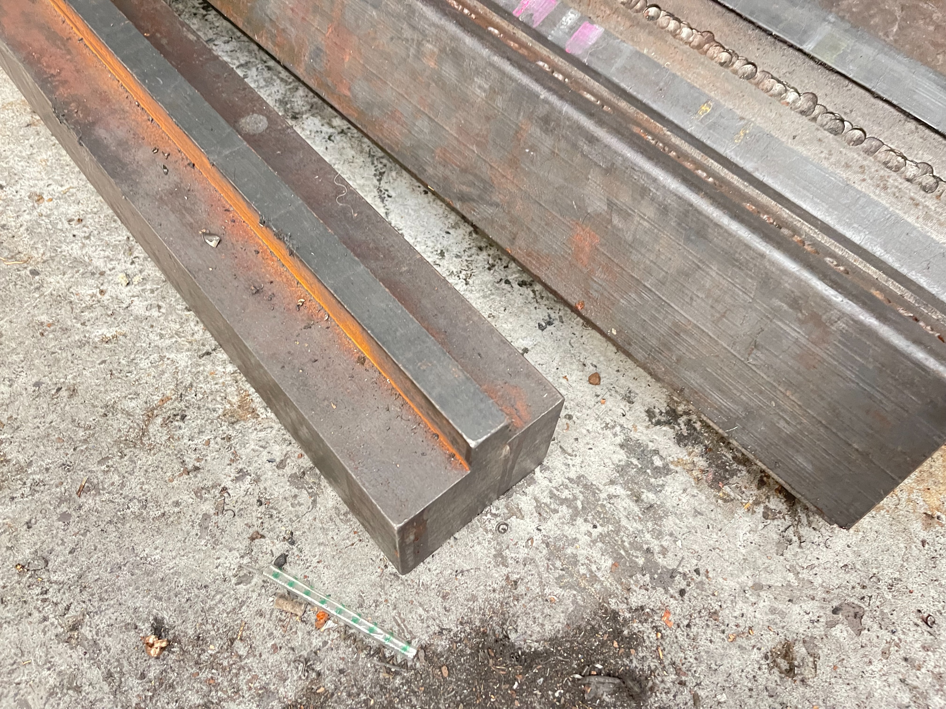 Qty of Bed Risers 3m, 1.95m, 0.95m