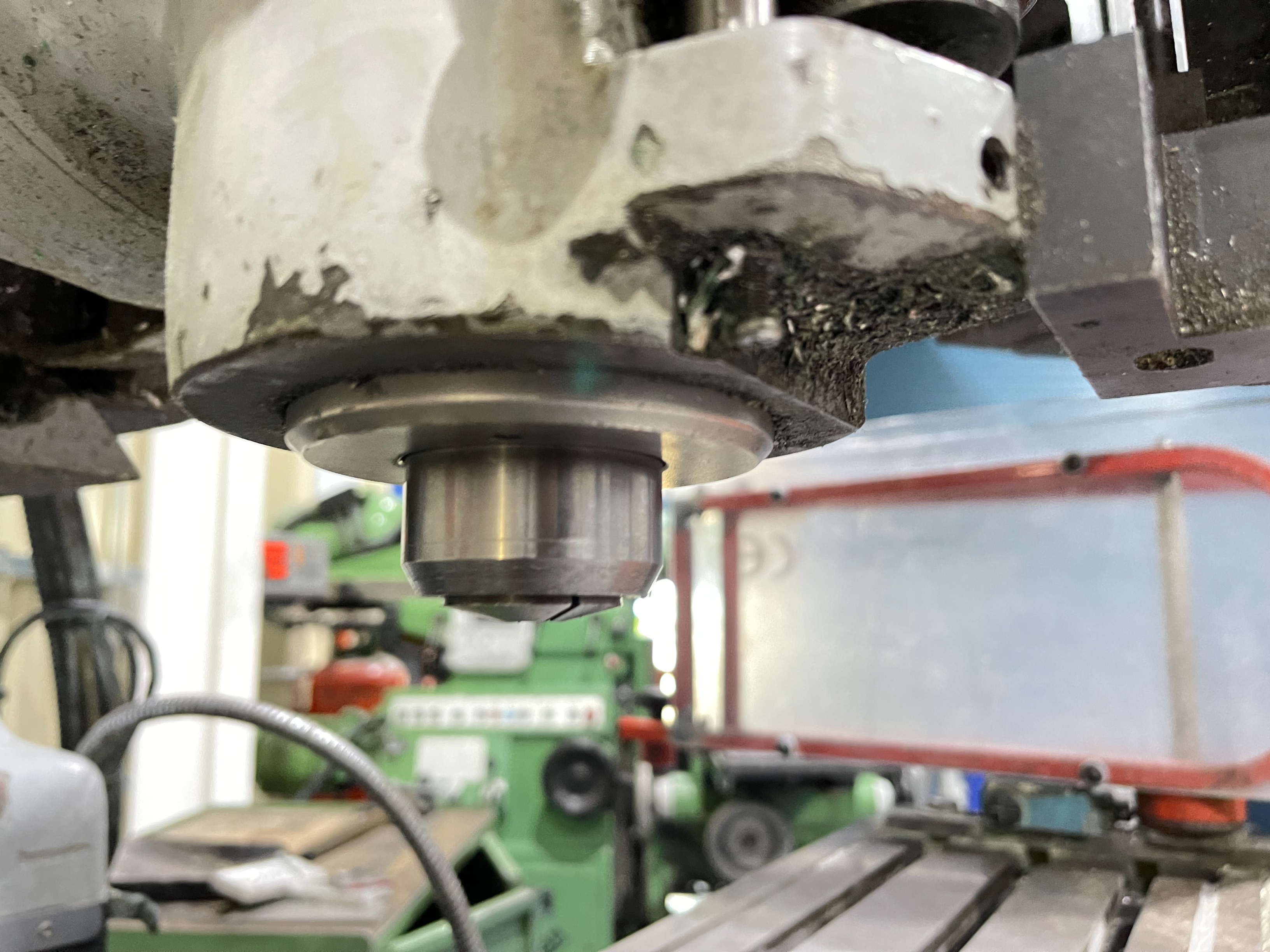 XYZ SMX2000 Turret Mill