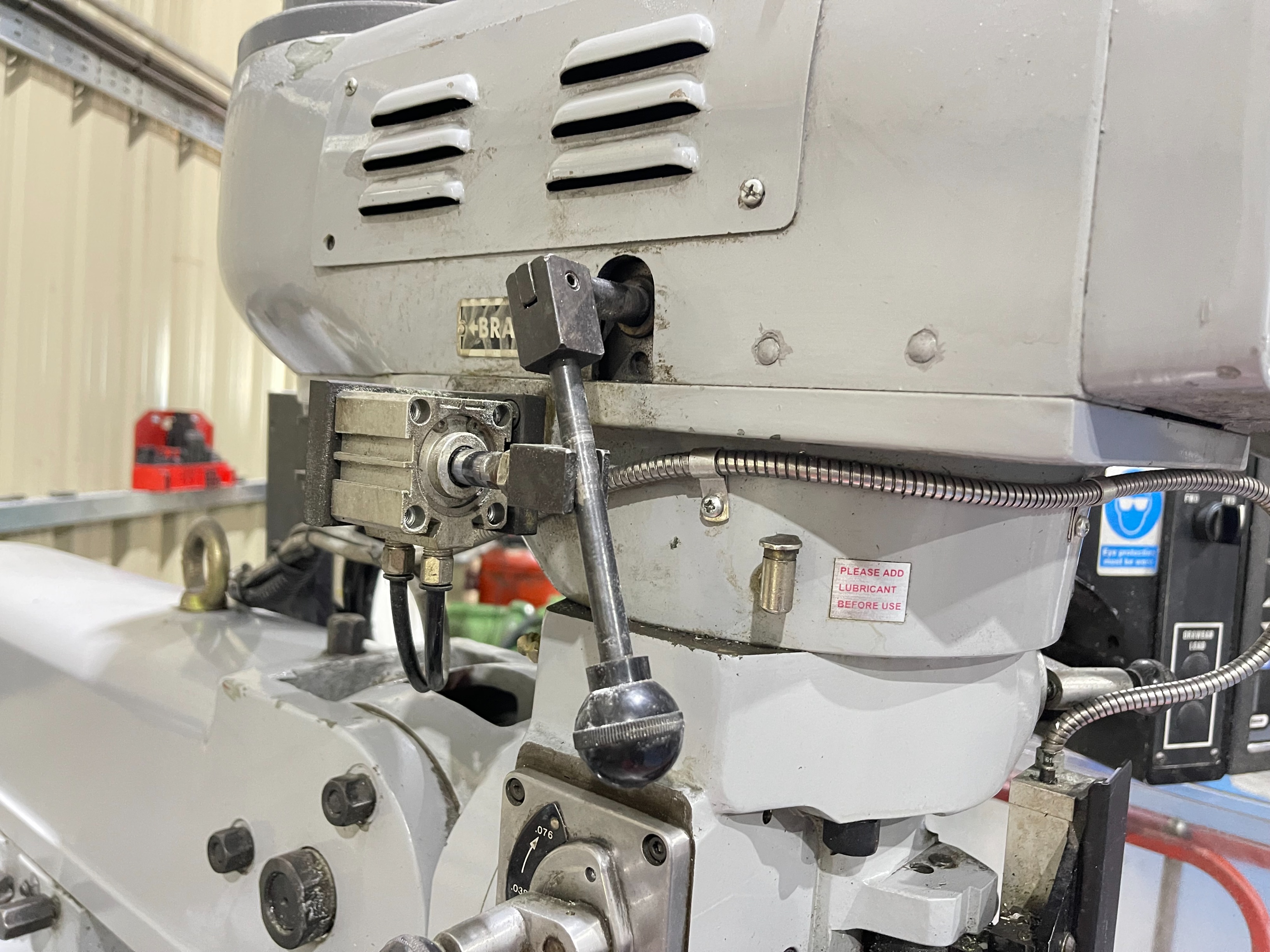 XYZ SMX2000 Turret Mill