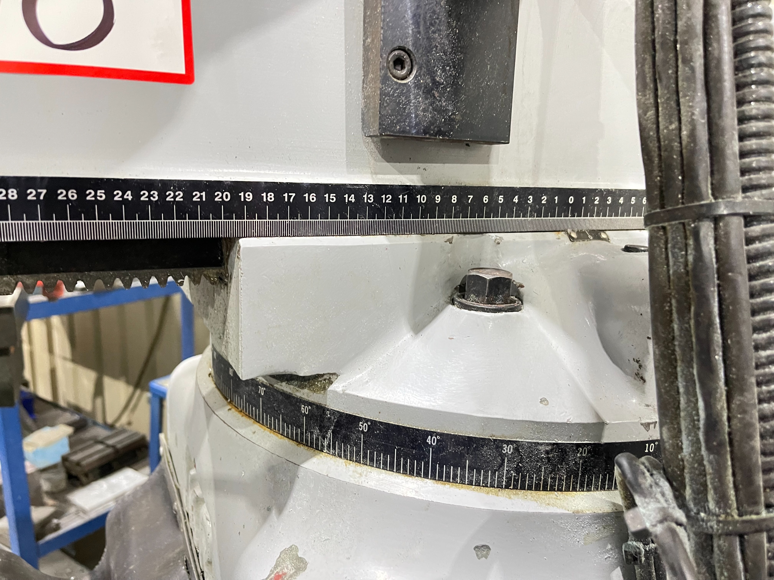 XYZ SMX2000 Turret Mill