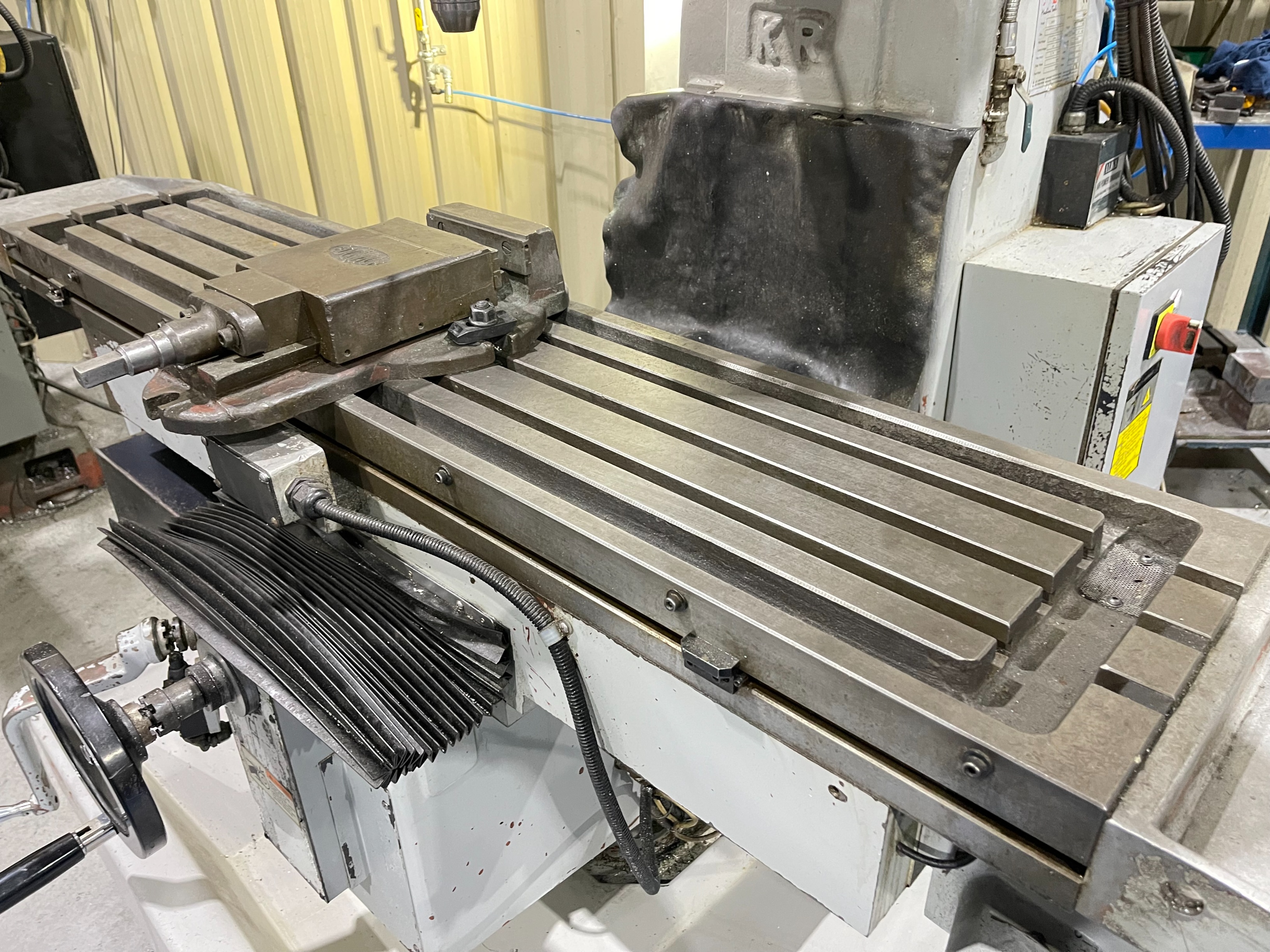 XYZ SMX SLV Turret Mill