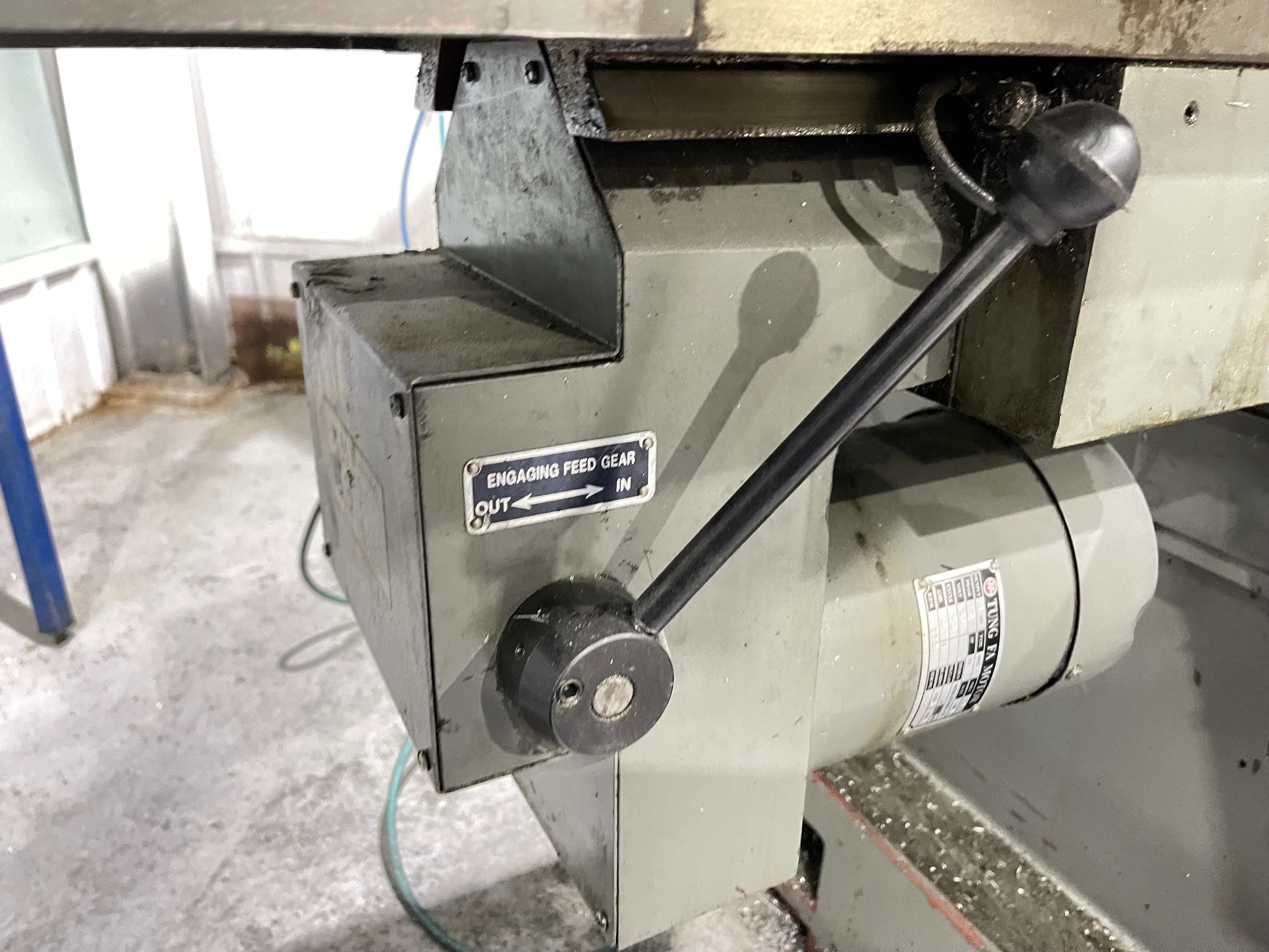 XYZ 4000 Turret Mill