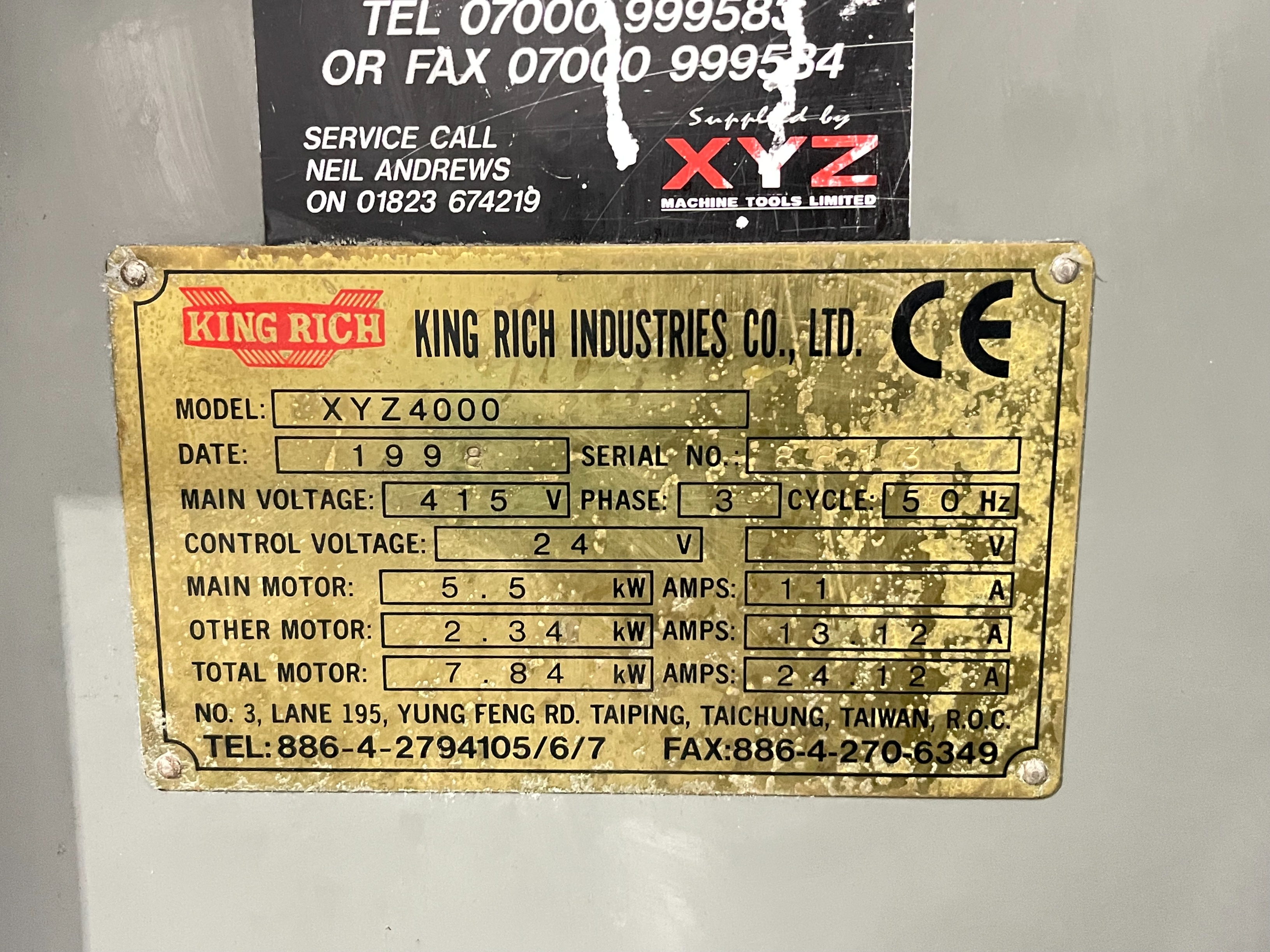 XYZ 4000 Turret Mill