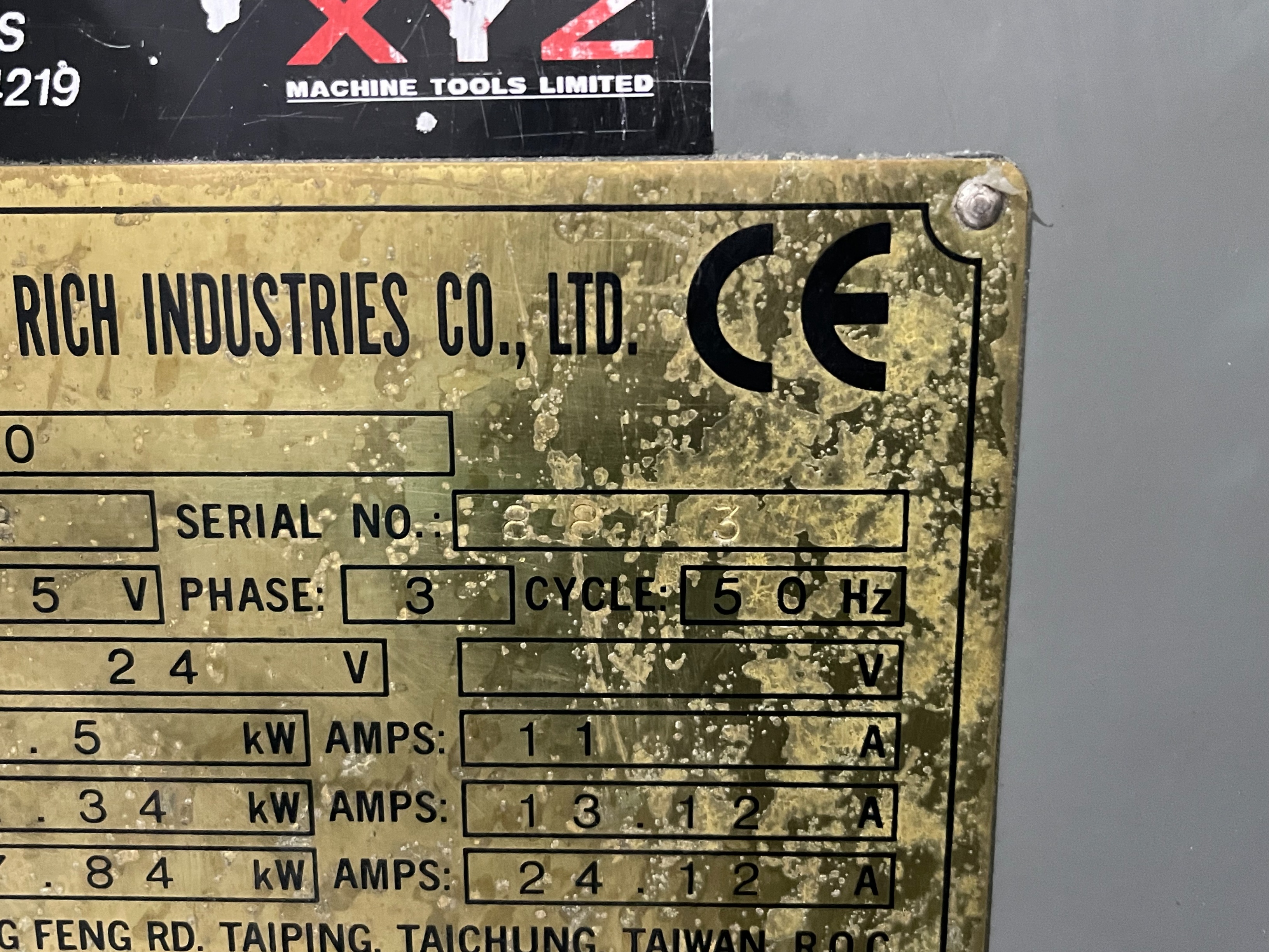 XYZ 4000 Turret Mill