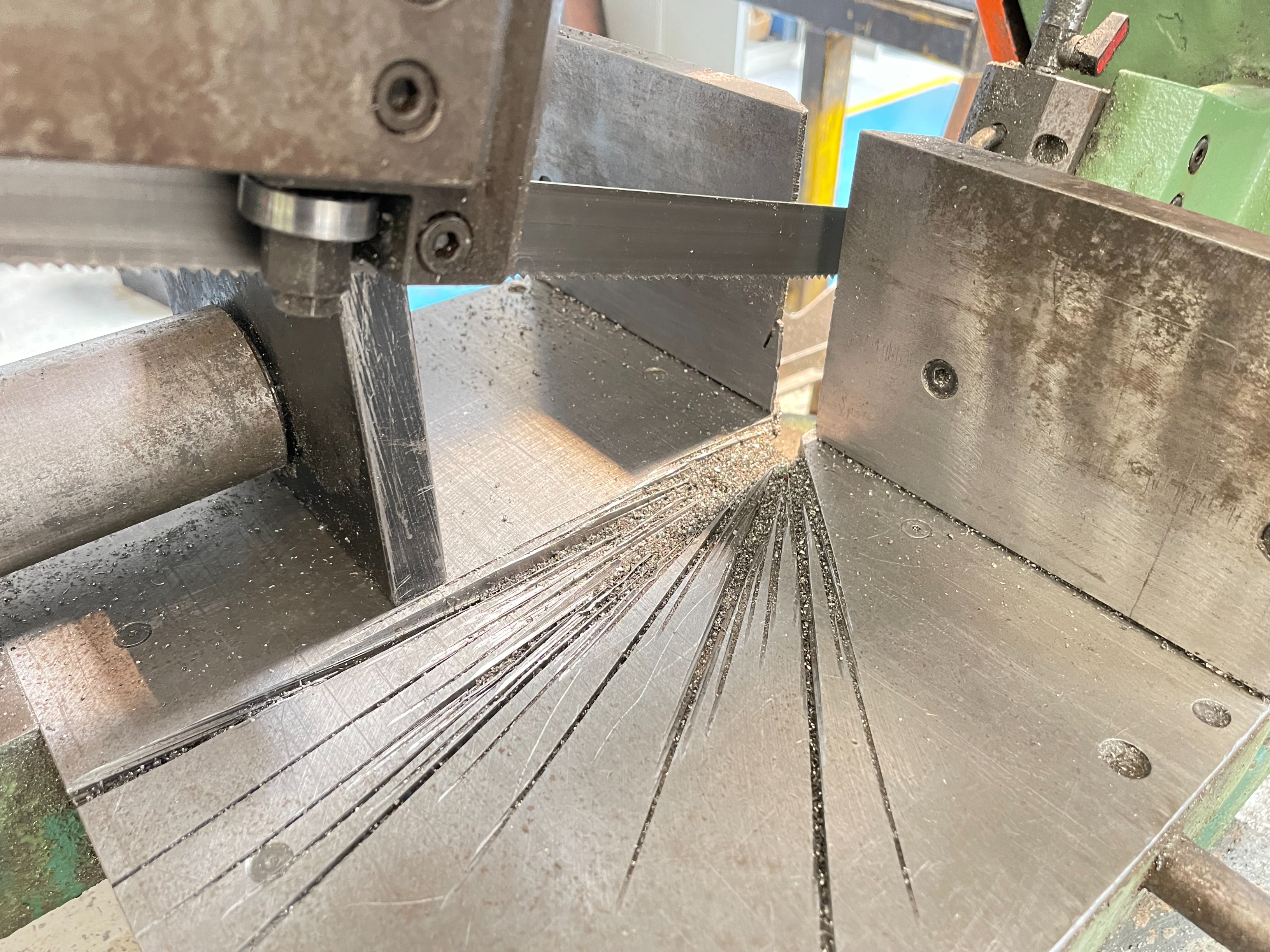 Brown Addison S.N 270 Bandsaw