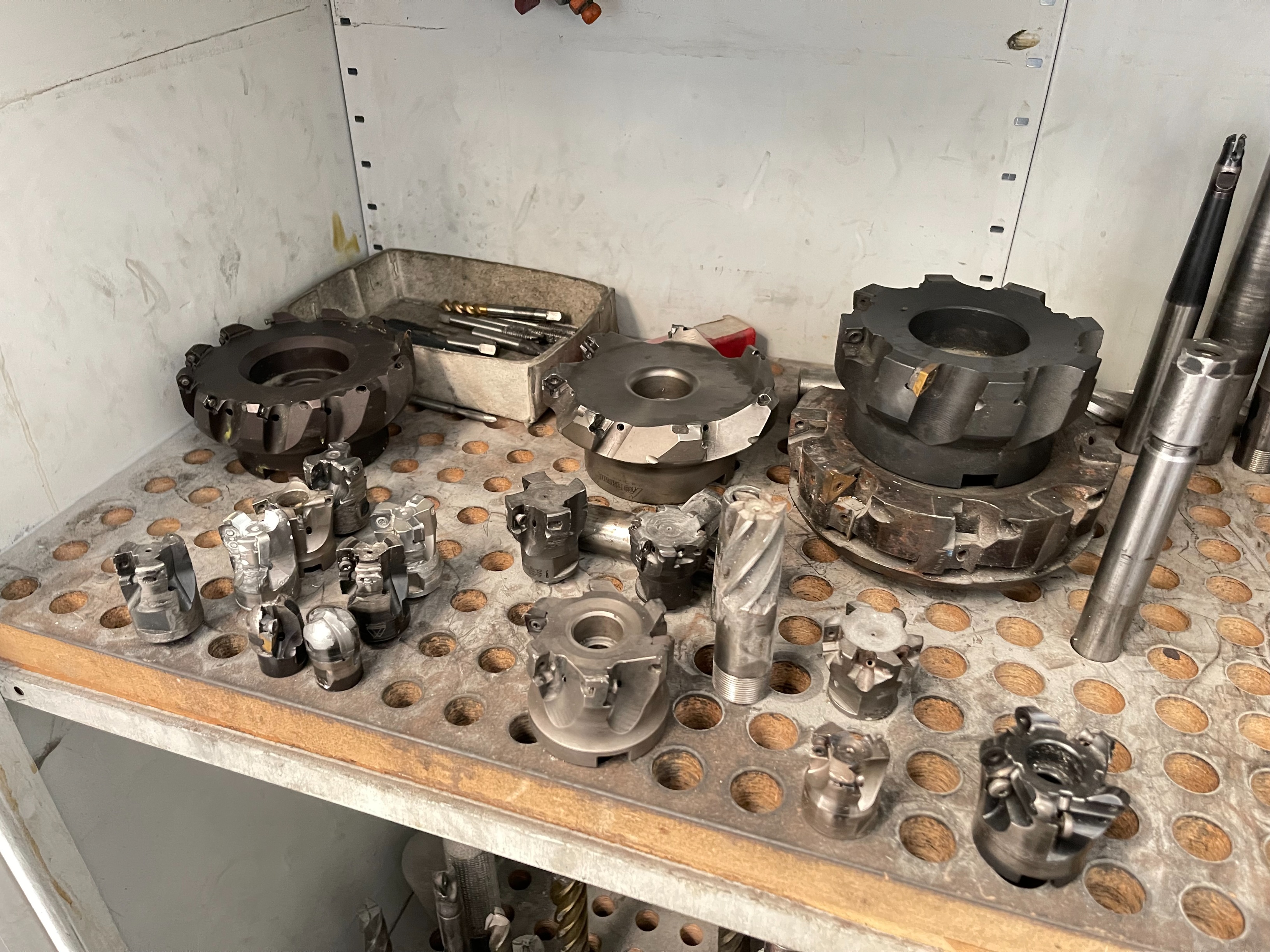 Qty of Cutters, Face Mills, Collets