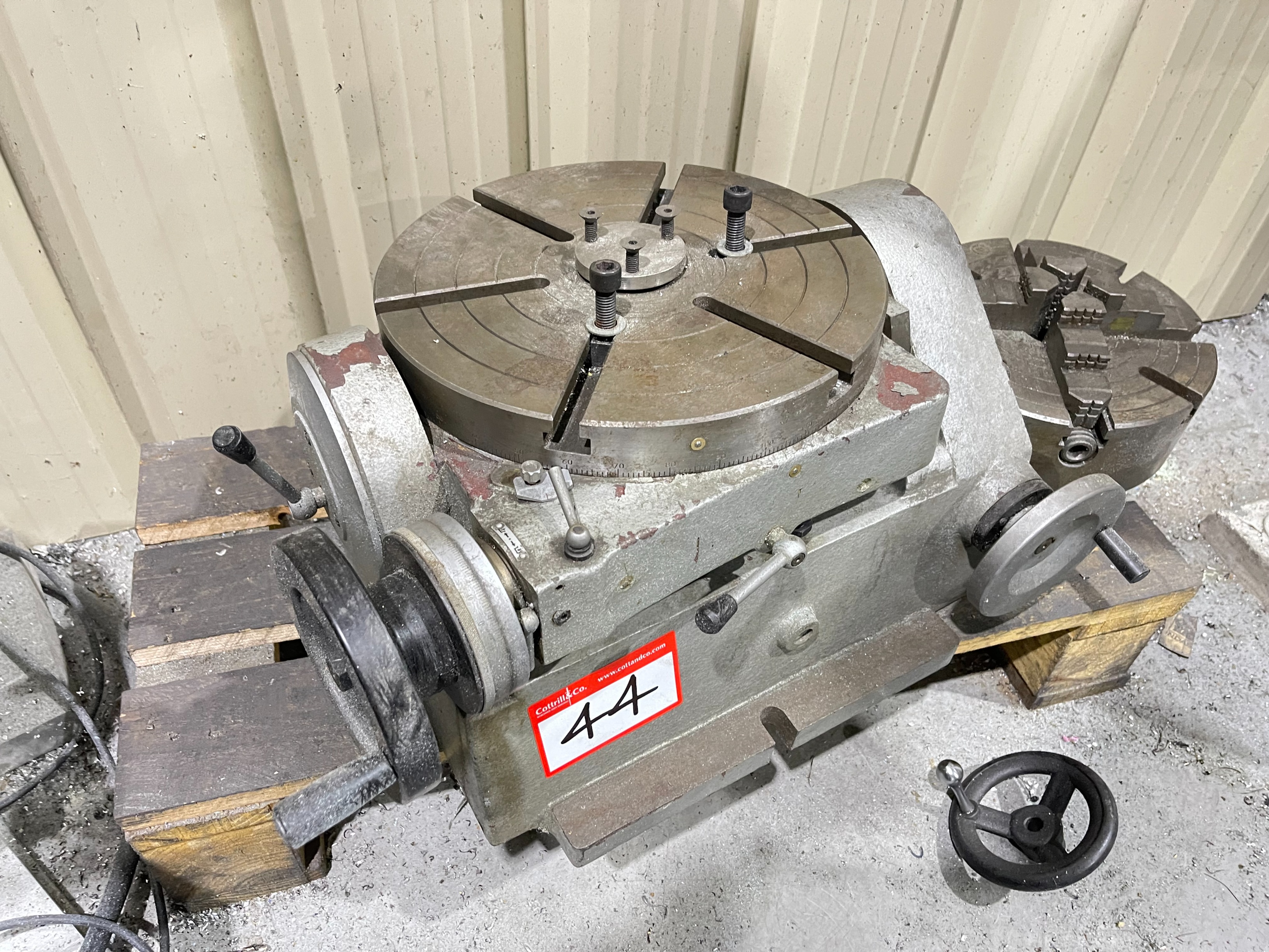 320mm Rotary Table and 250mm 4 Jaw Chuck