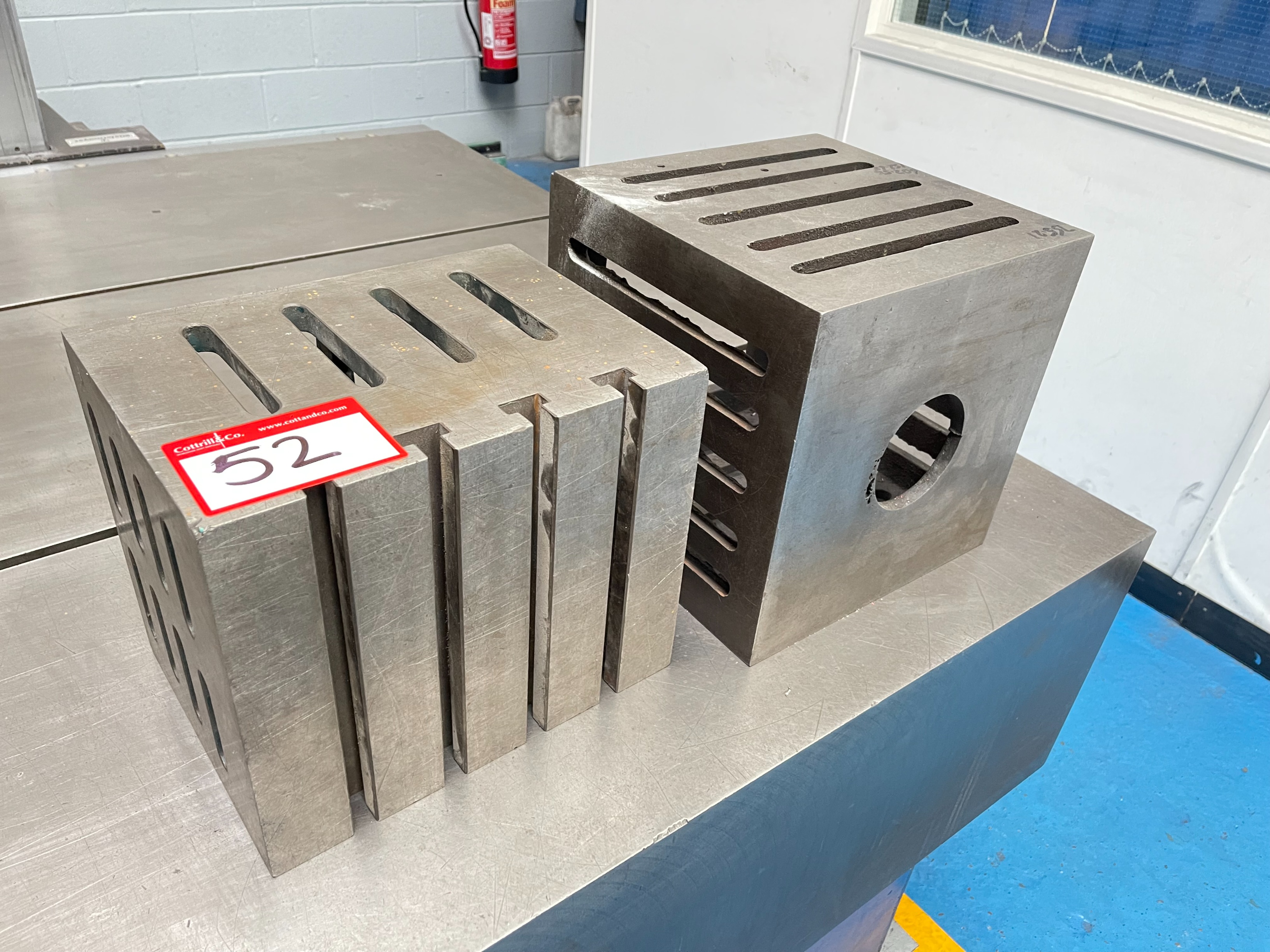 (20 x Cubes, 300mm x 300mm & 310mm x 260mm