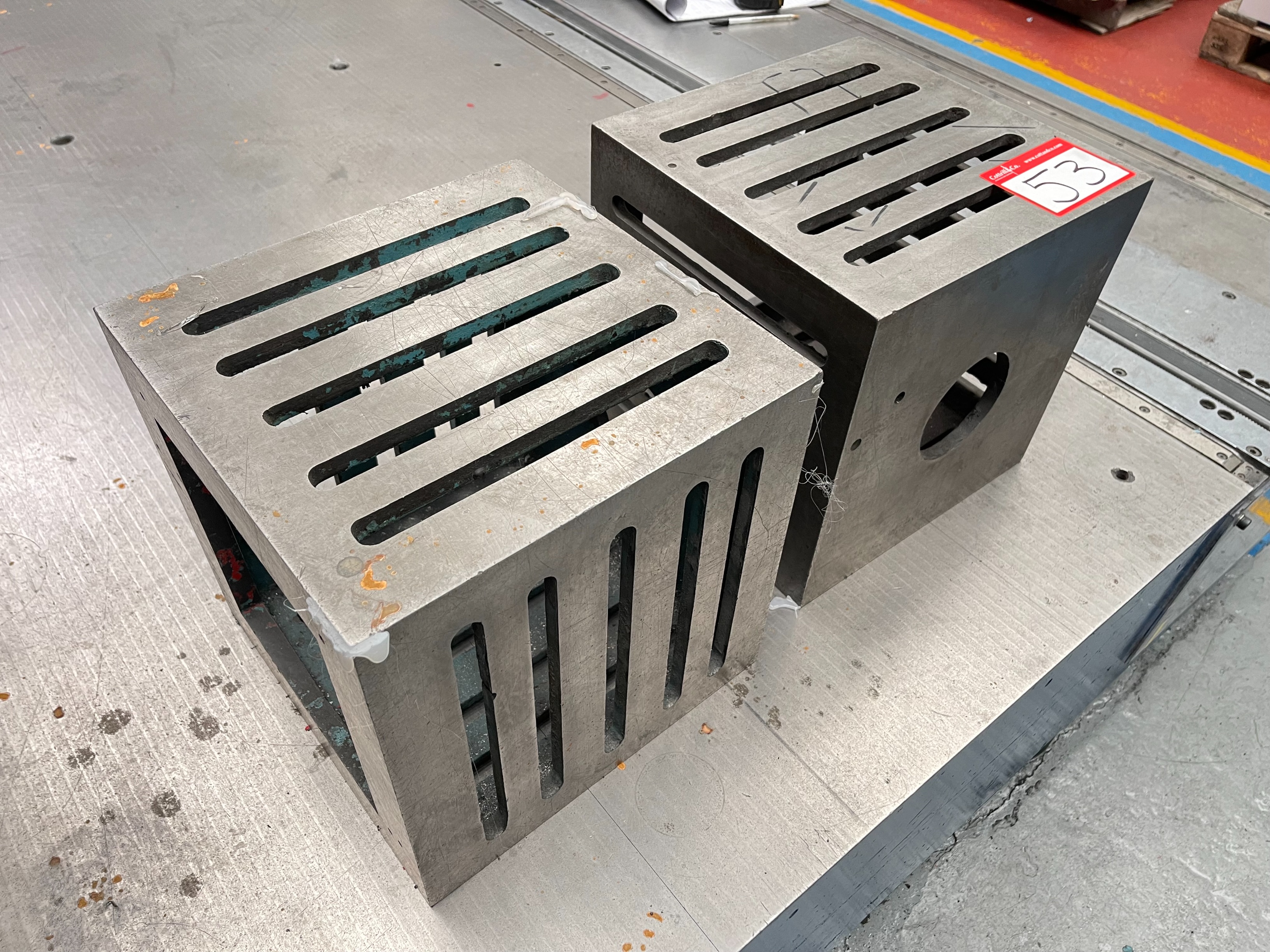 (2) x Cubes, 300mm x 300mm