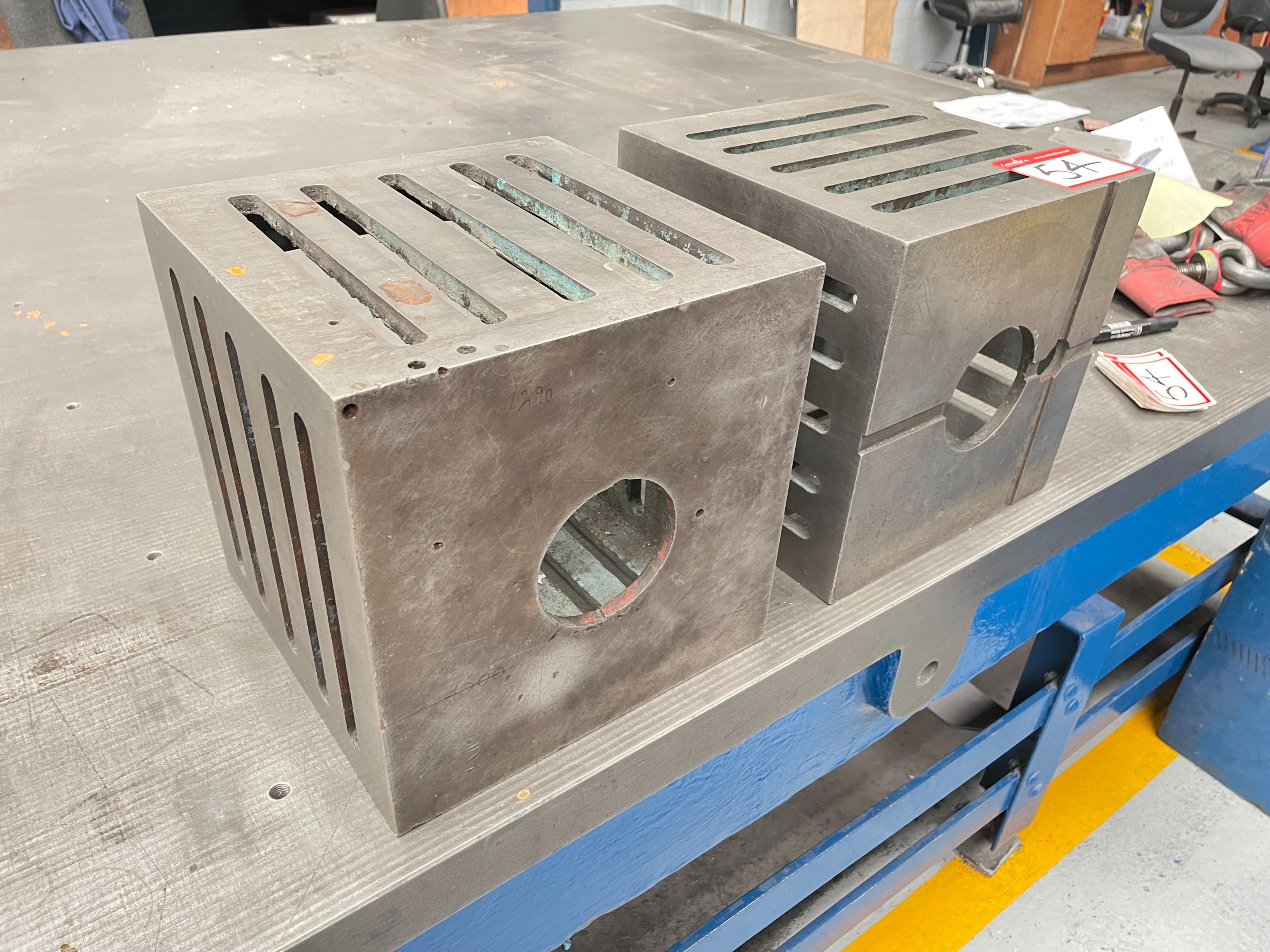 (2) x Cubes, 300mm x 300mm