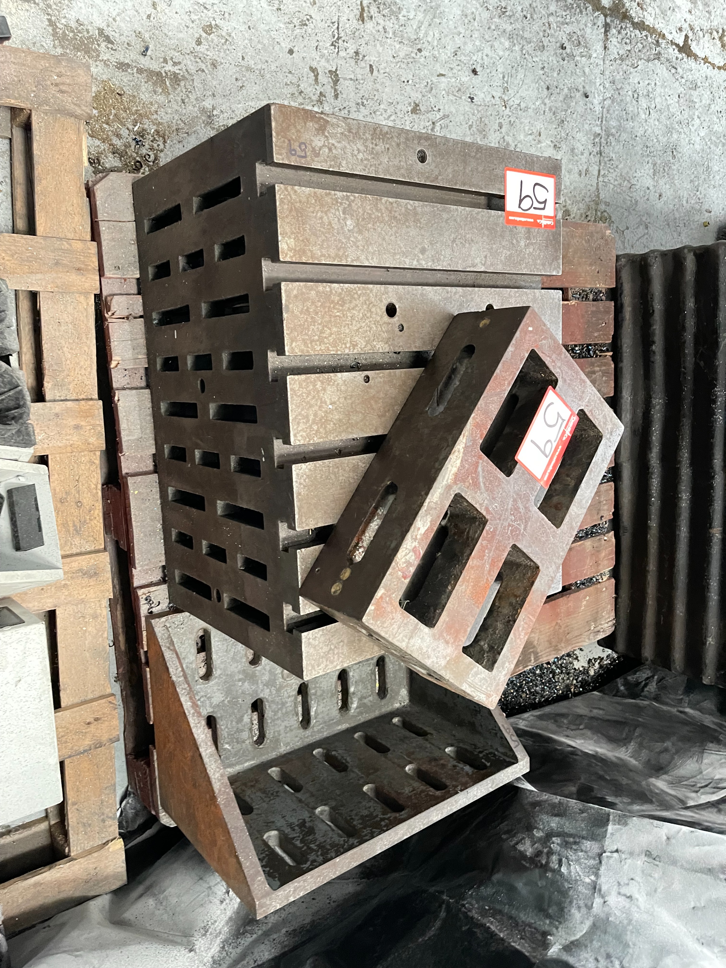 Cube 610mm x 455mm, Cube 395mm x 240mm, Angle Plate 505mm x 305mm