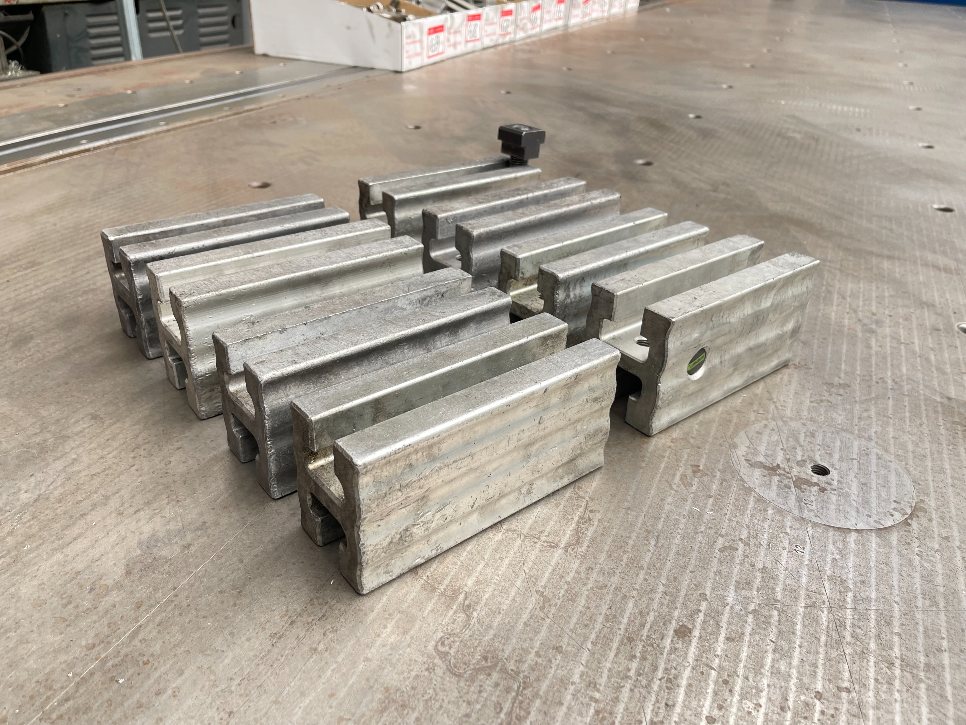 Lenzkes Riser Blocks